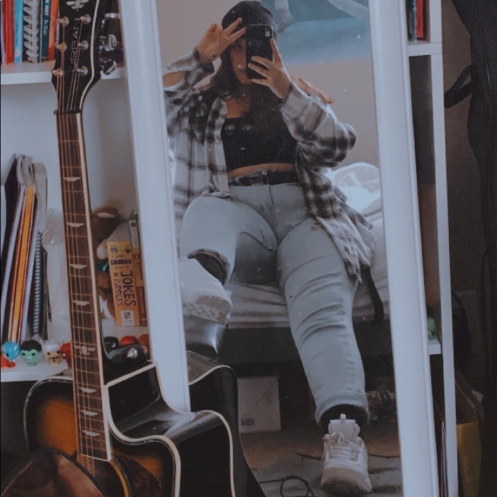 Meet your Posher, Briana